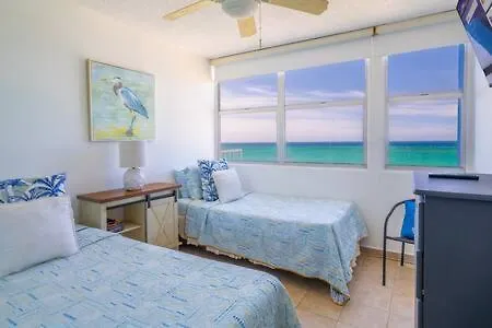 Luxury Beachfront Condo With Pool And Beachview Balcony سان خوان 0*,  بورتوريكو