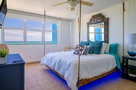 Luxury Beachfront Condo With Pool And Beachview Balcony Σαν Χουάν