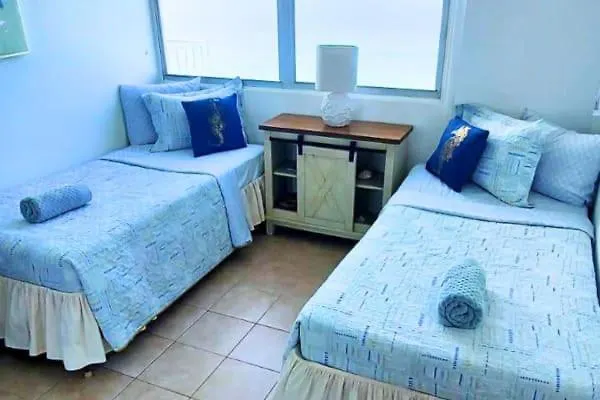 Luxury Beachfront Condo With Pool And Beachview Balcony Σαν Χουάν